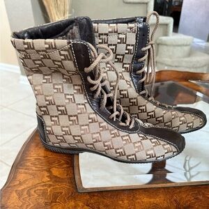 St. John Logo Ankle Boots Size 6